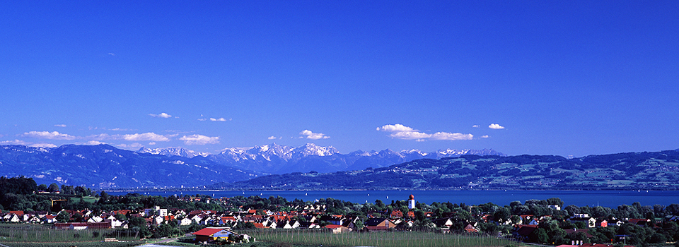 Kressbronn - Blick auf Kressbronn, See und Alpen